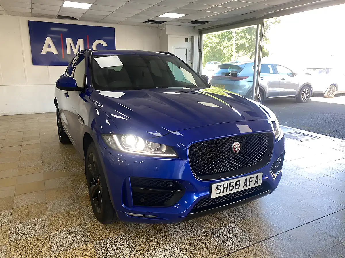 Used 2018 Jaguar F-Pace R-Sport Blue - Front View