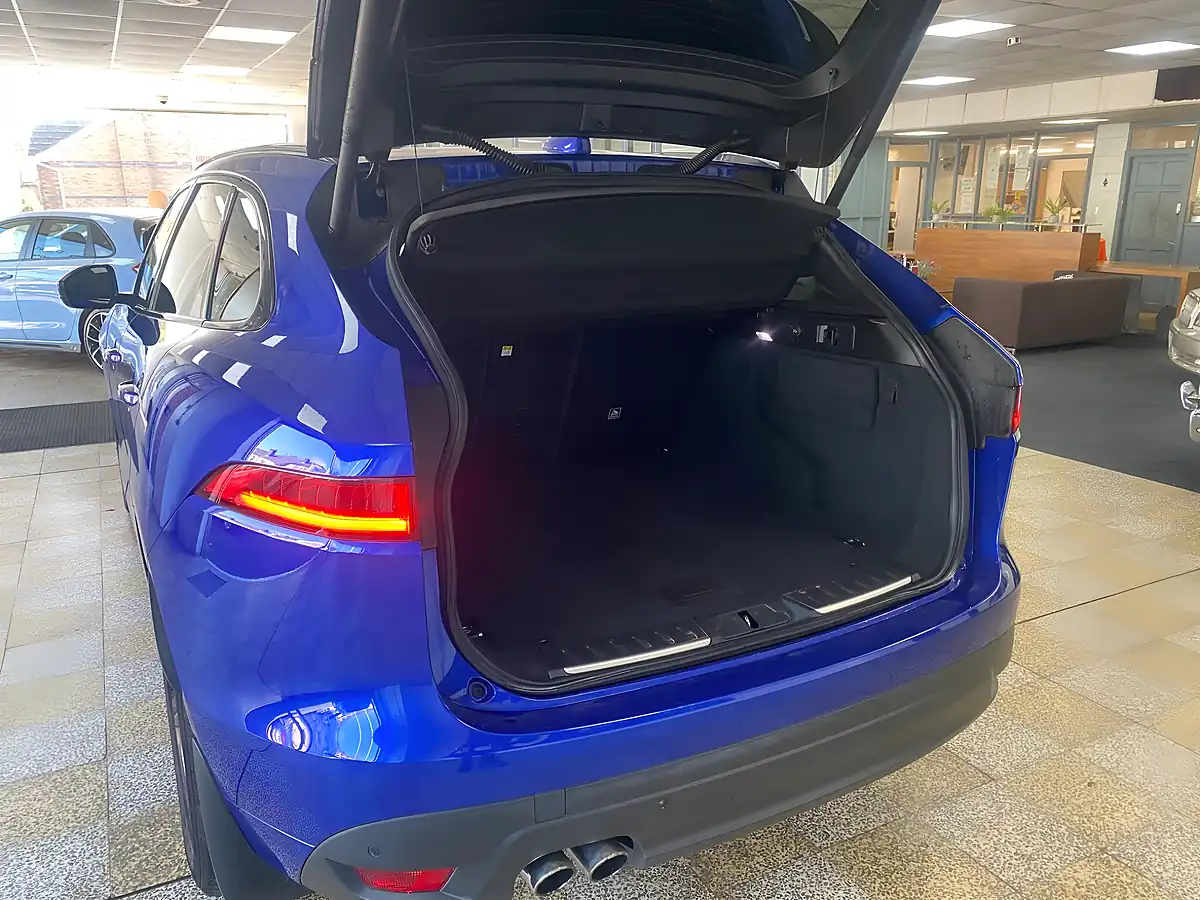 Used 2018 Jaguar F-Pace R-Sport Blue - Interior and Exterior details 10