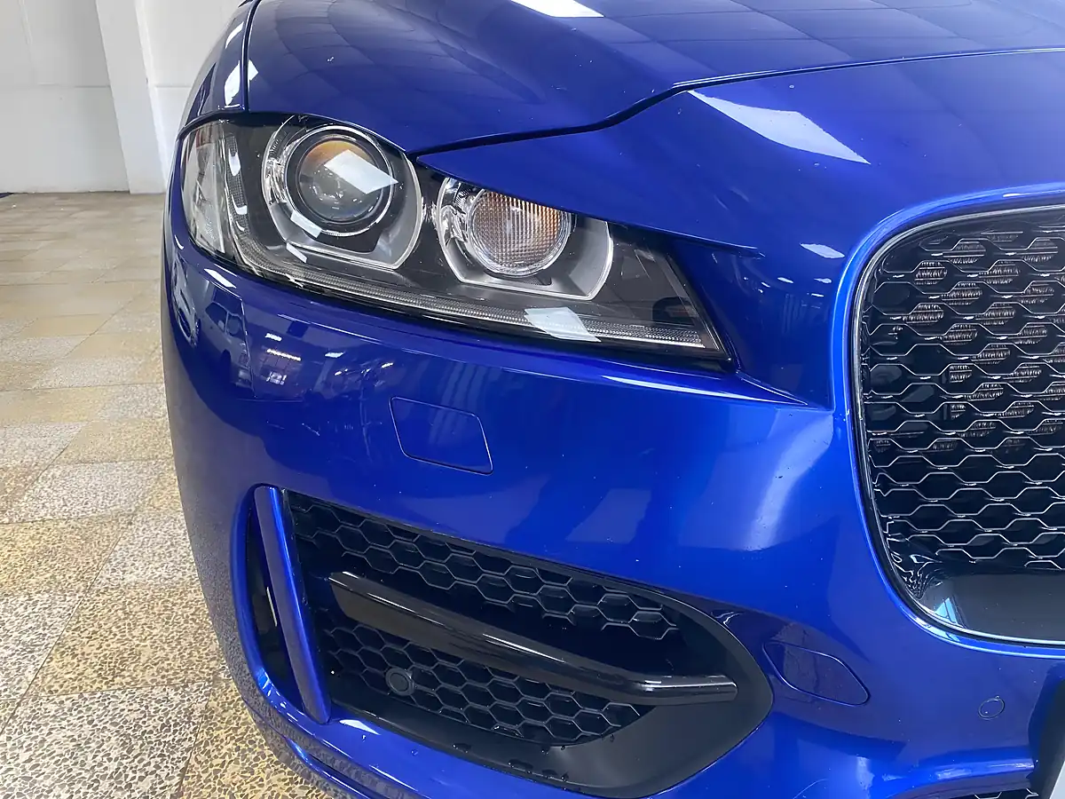 Used 2018 Jaguar F-Pace R-Sport Blue - Interior and Exterior details 18