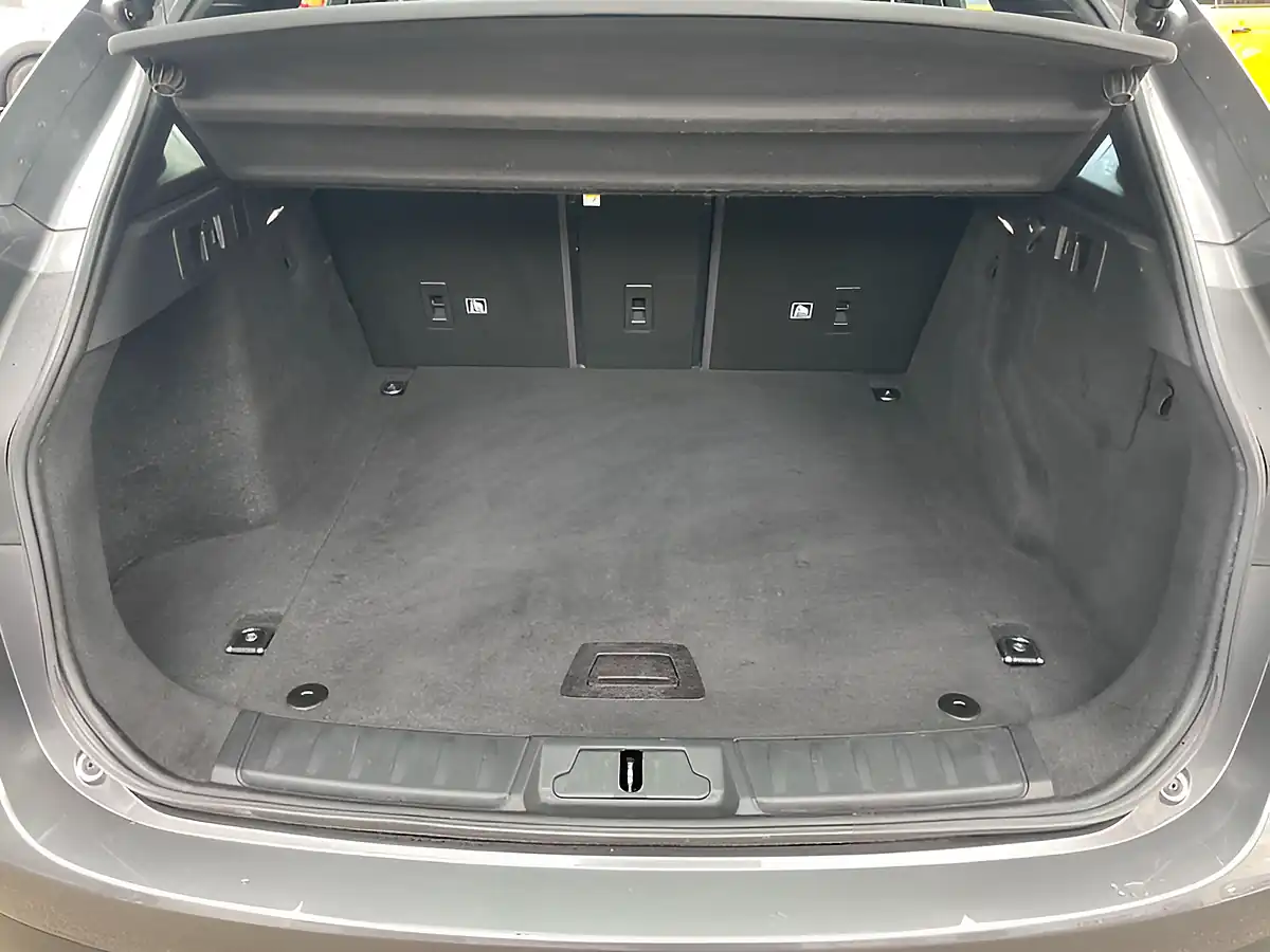Used 2018 Jaguar F-Pace R-Sport Grey - Interior and Exterior details 18