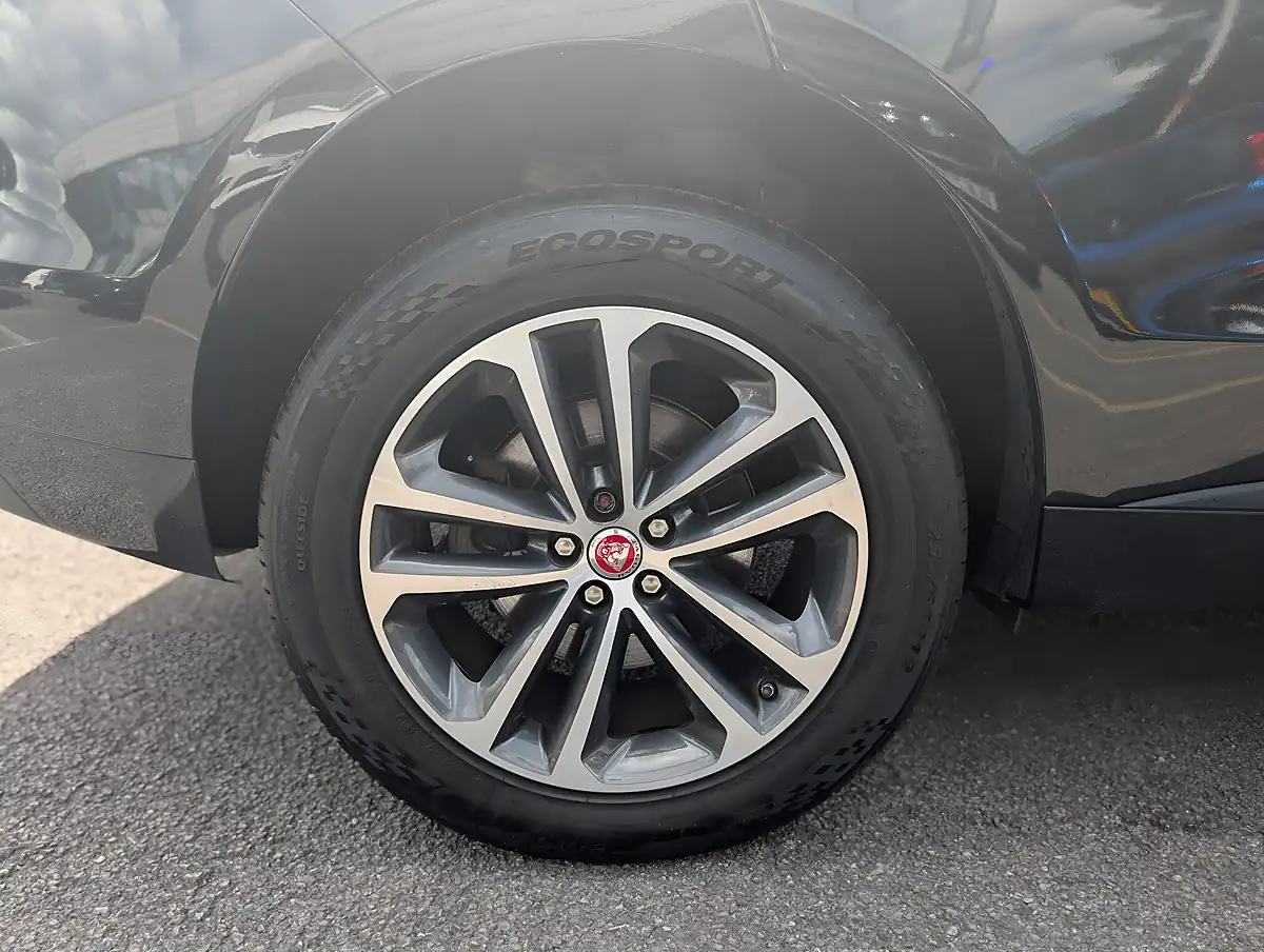 Used 2018 Jaguar F-Pace R-Sport - Interior and Exterior details 11