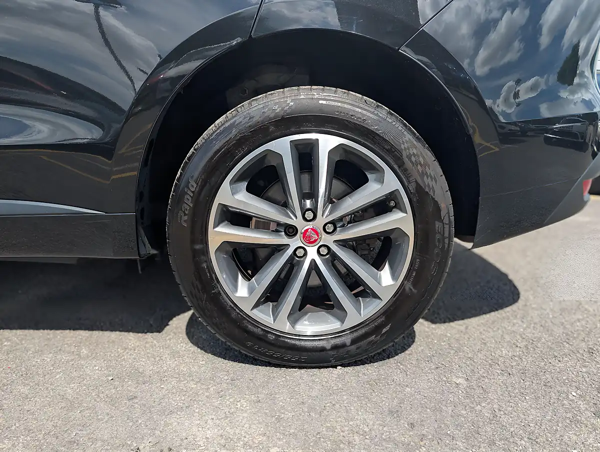 Used 2018 Jaguar F-Pace R-Sport - Interior and Exterior details 14