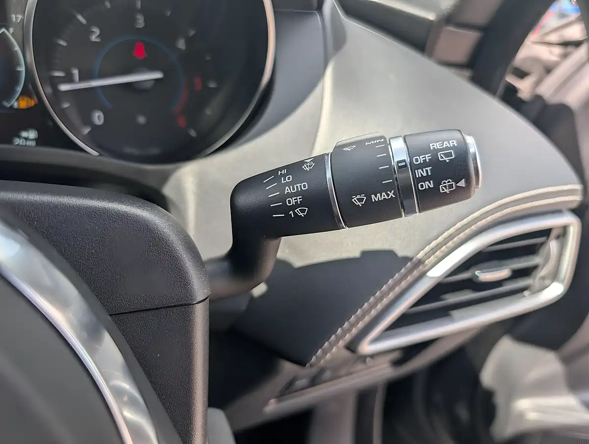 Used 2018 Jaguar F-Pace R-Sport - Interior and Exterior details 7