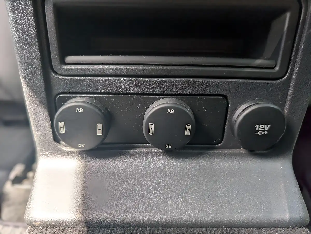 Used 2018 Jaguar F-Pace R-Sport - Interior and Exterior details 9