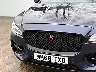 Used 2018 Jaguar F-Pace R-Sport Loire Blue - Interior and Exterior details 15