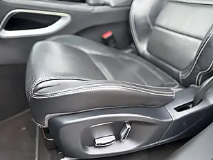Used 2018 Jaguar F-Pace R-Sport Loire Blue - Interior and Exterior details 19
