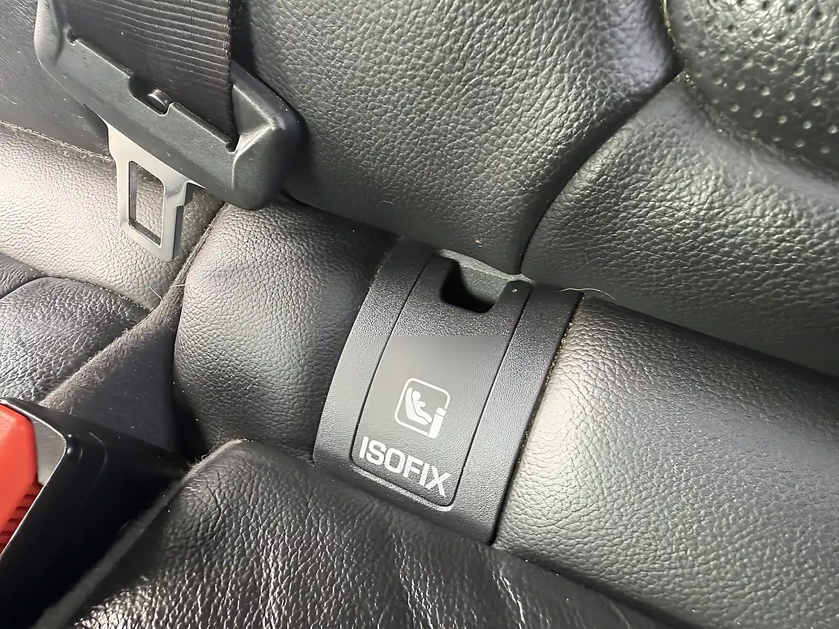 Used 2018 Jaguar F-Pace R-Sport Red - Interior and Exterior details 15