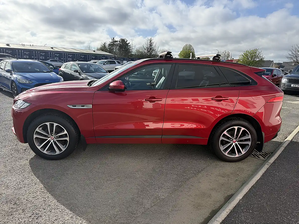 Used 2018 Jaguar F-Pace R-Sport Red - Interior and Exterior details 6