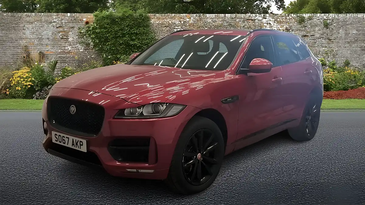 Used 2018 Jaguar F-Pace R-Sport Red - Interior and Exterior details 4