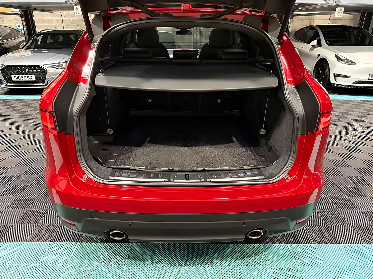 Used 2018 Jaguar F-Pace R-Sport Red - Interior and Exterior details 14