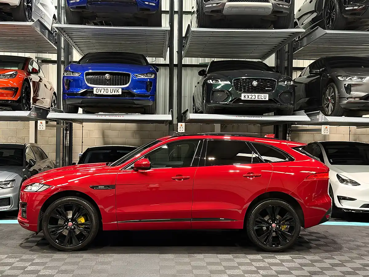 Used 2018 Jaguar F-Pace R-Sport Red - Interior and Exterior details 6