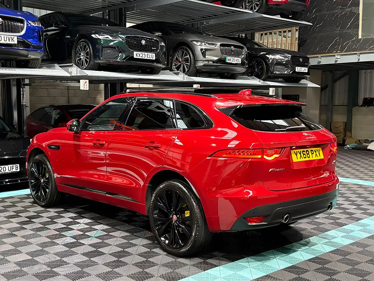 Used 2018 Jaguar F-Pace R-Sport Red - Interior and Exterior details 7