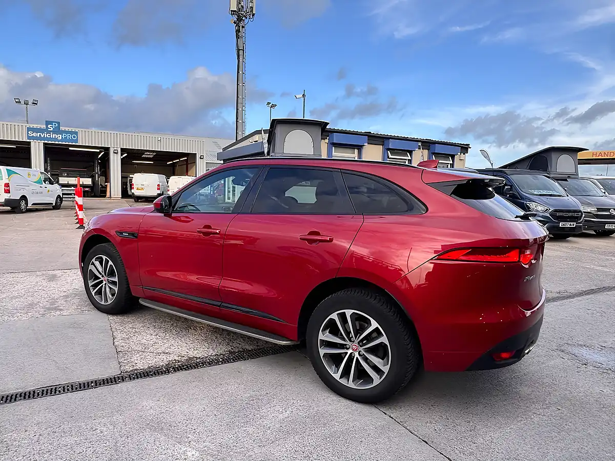 Used 2018 Jaguar F-Pace R-Sport Red - Interior and Exterior details 4