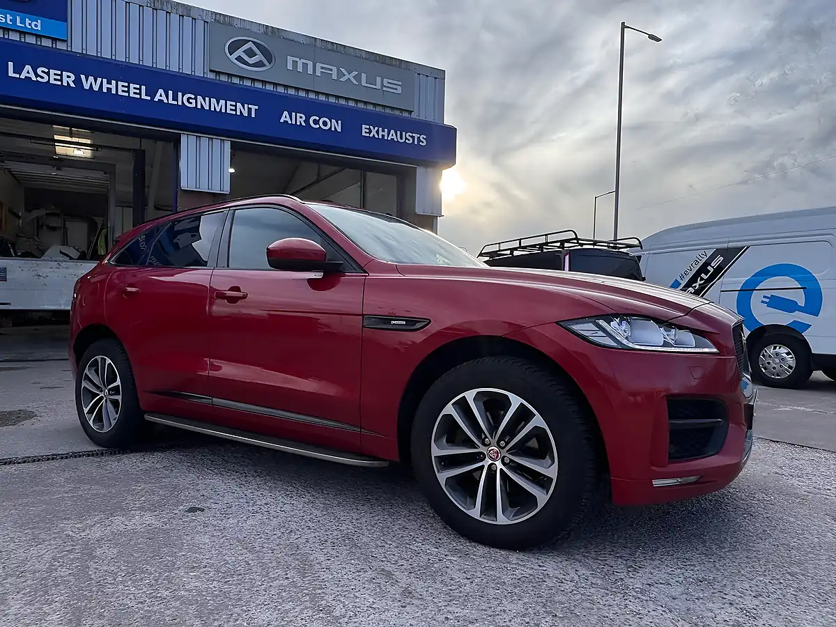 Used 2018 Jaguar F-Pace R-Sport Red - Interior and Exterior details 9