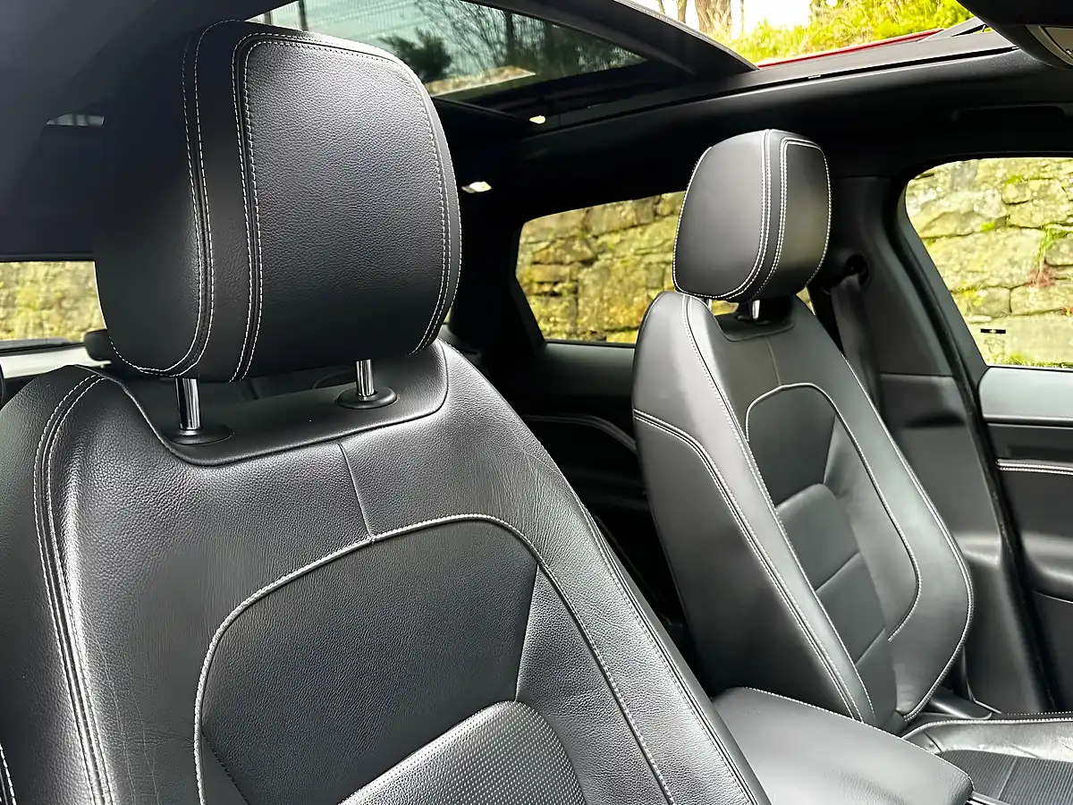 Used 2018 Jaguar F-Pace R-Sport Santorini Black - Interior and Exterior details 10