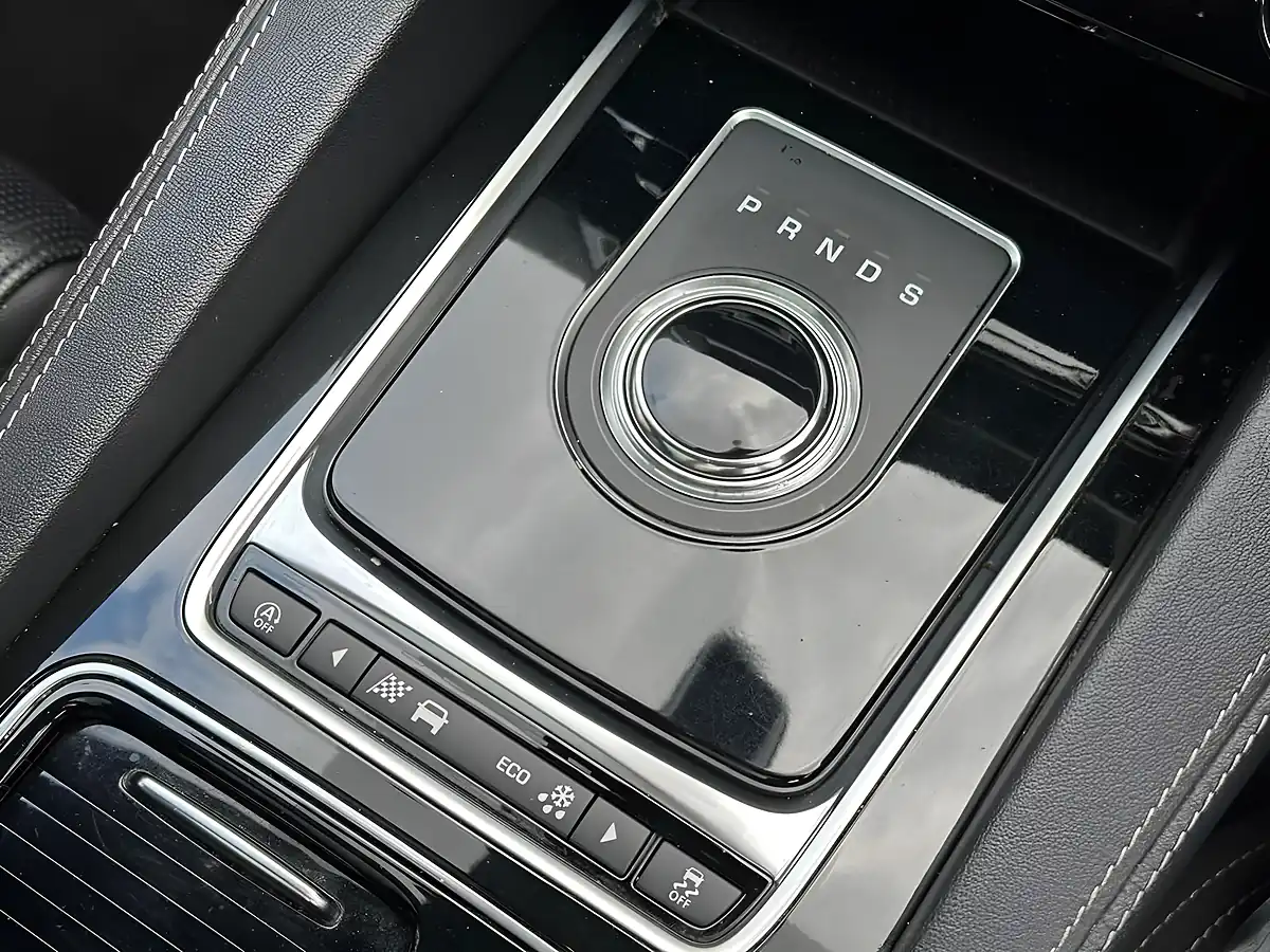 Used 2018 Jaguar F-Pace R-Sport Santorini Black - Interior and Exterior details 13