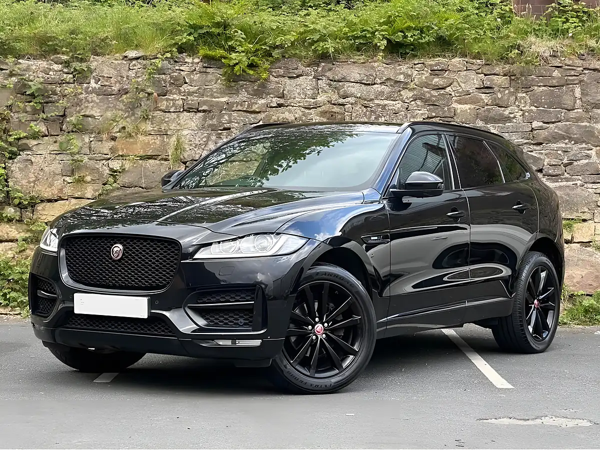Used 2018 Jaguar F-Pace R-Sport Santorini Black - Interior and Exterior details 3