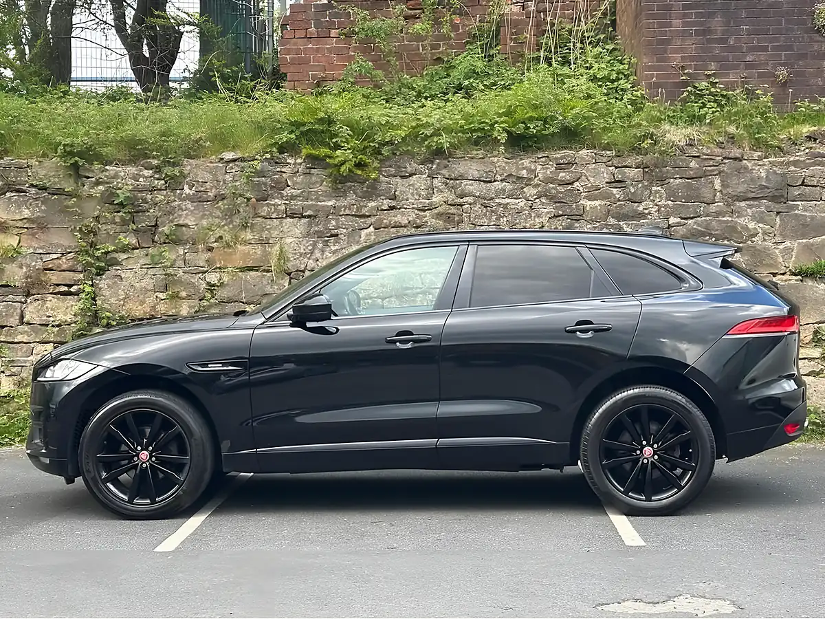 Used 2018 Jaguar F-Pace R-Sport Santorini Black - Interior and Exterior details 5