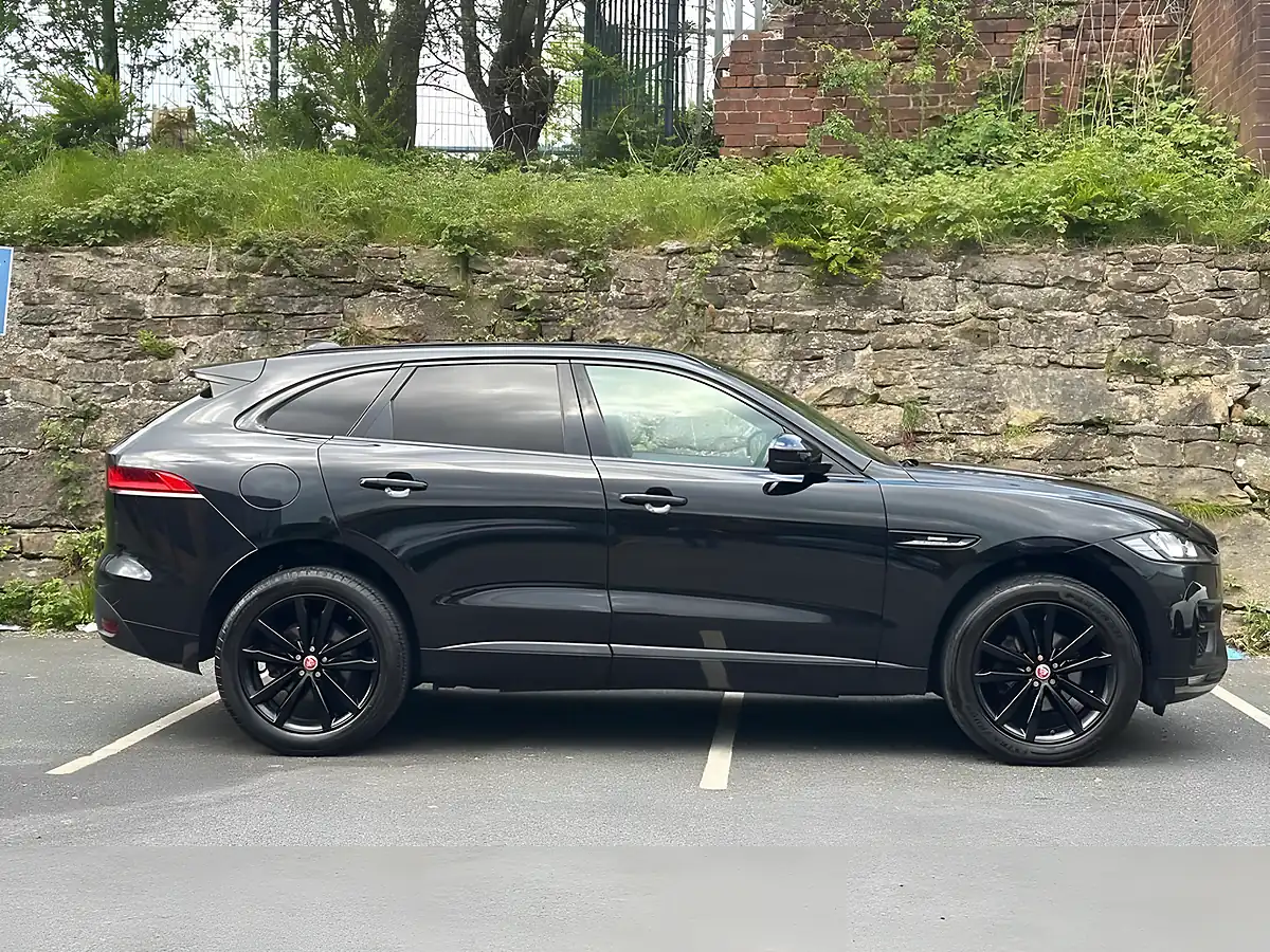 Used 2018 Jaguar F-Pace R-Sport Santorini Black - Interior and Exterior details 7