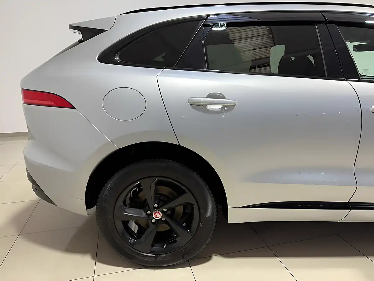 Used 2018 Jaguar F-Pace R-Sport Silver - Interior and Exterior details 12
