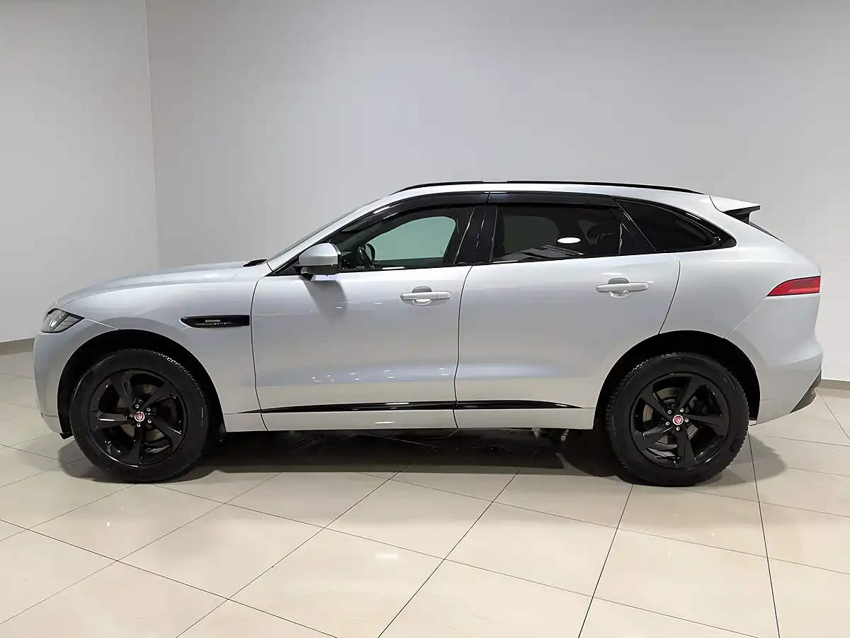 Used 2018 Jaguar F-Pace R-Sport Silver - Interior and Exterior details 7