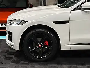 Used 2018 Jaguar F-Pace R-Sport White - Interior and Exterior details 14