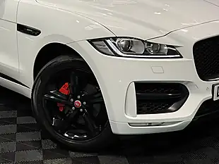 Used 2018 Jaguar F-Pace R-Sport White - Interior and Exterior details 15