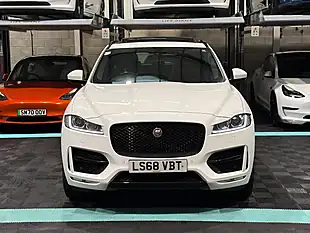 Used 2018 Jaguar F-Pace R-Sport White - Interior and Exterior details 4