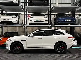 Used 2018 Jaguar F-Pace R-Sport White - Interior and Exterior details 6