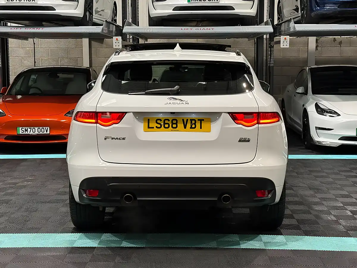 Used 2018 Jaguar F-Pace R-Sport White - Interior and Exterior details 8