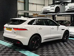 Used 2018 Jaguar F-Pace R-Sport White - Interior and Exterior details 9