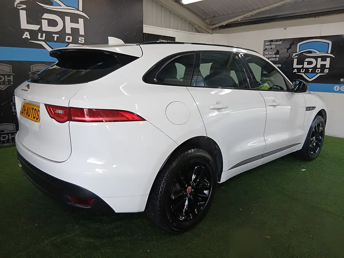 Used 2018 Jaguar F-Pace R-Sport White - Interior and Exterior details 3