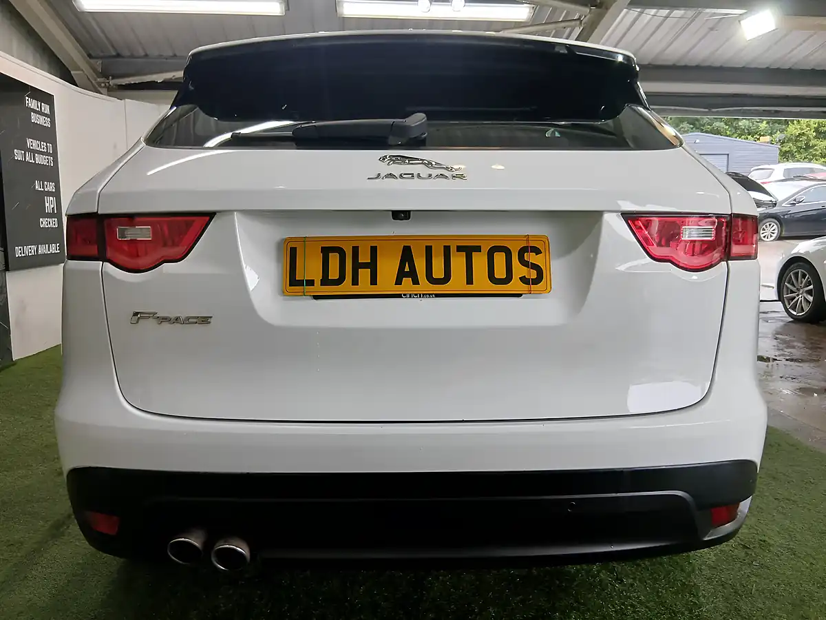 Used 2018 Jaguar F-Pace R-Sport White - Interior and Exterior details 4