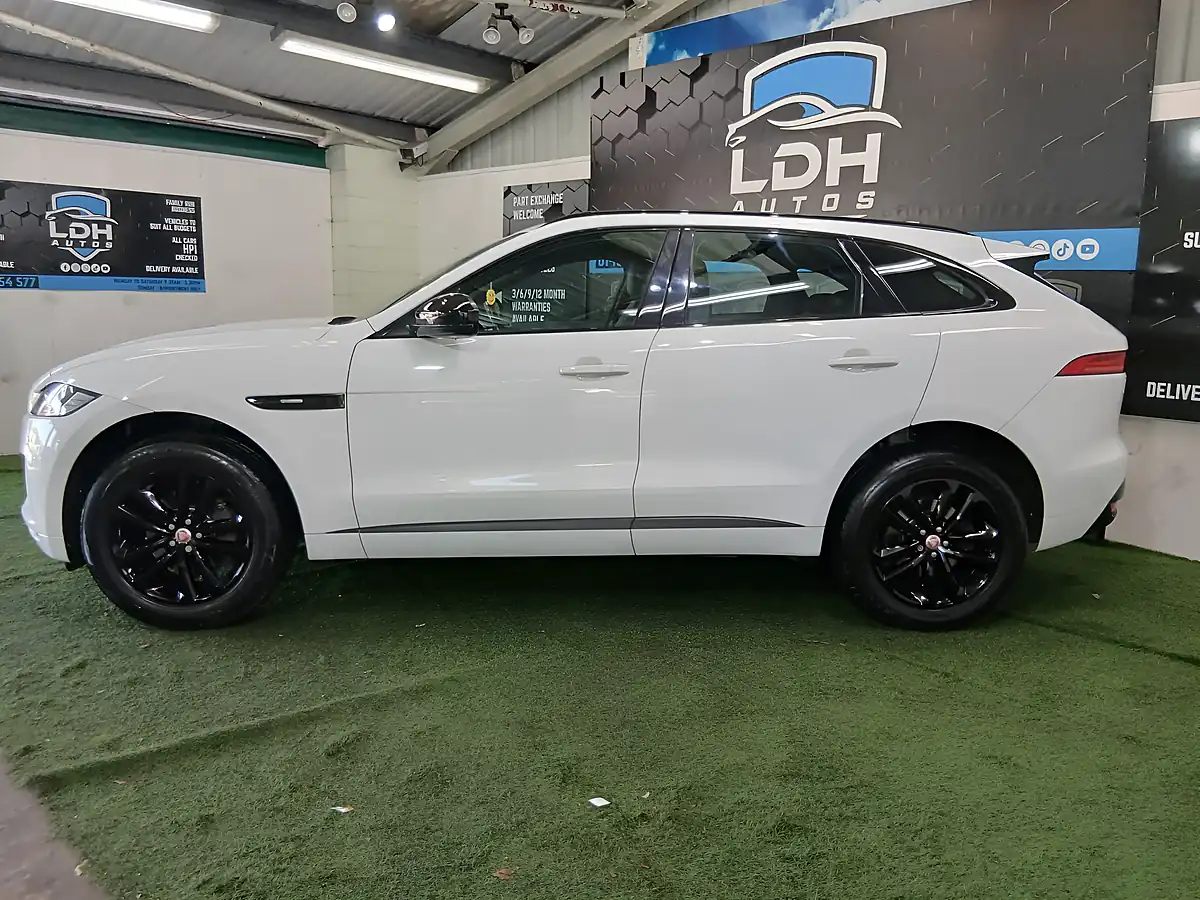 Used 2018 Jaguar F-Pace R-Sport White - Interior and Exterior details 6