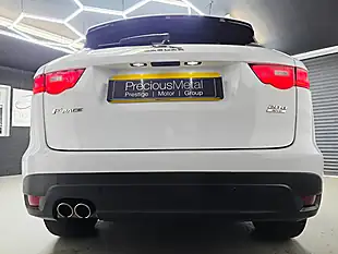 Used 2018 Jaguar F-Pace R-Sport White - Interior and Exterior details 4