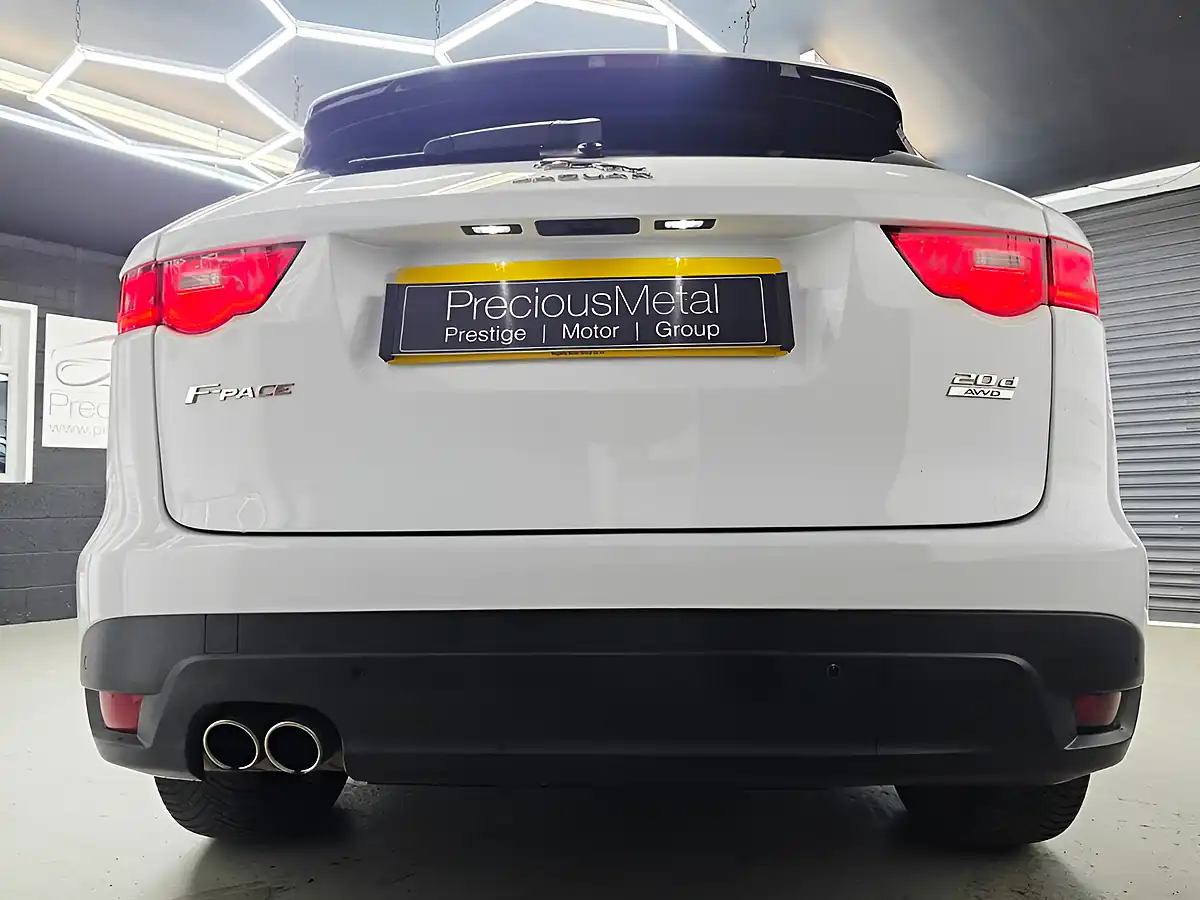 Used 2018 Jaguar F-Pace R-Sport White - Interior and Exterior details 4