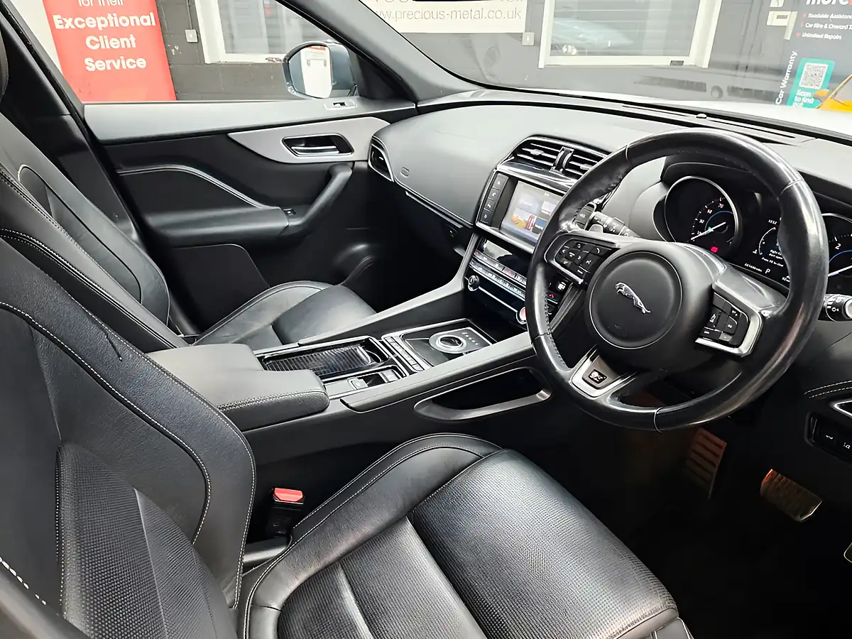 Used 2018 Jaguar F-Pace R-Sport White - Interior and Exterior details 6
