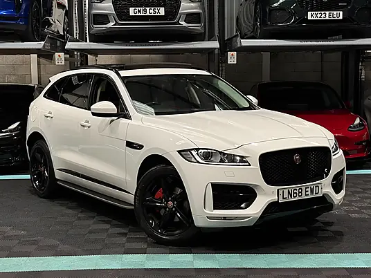 2018 Jaguar F-PACE R-Sport D180