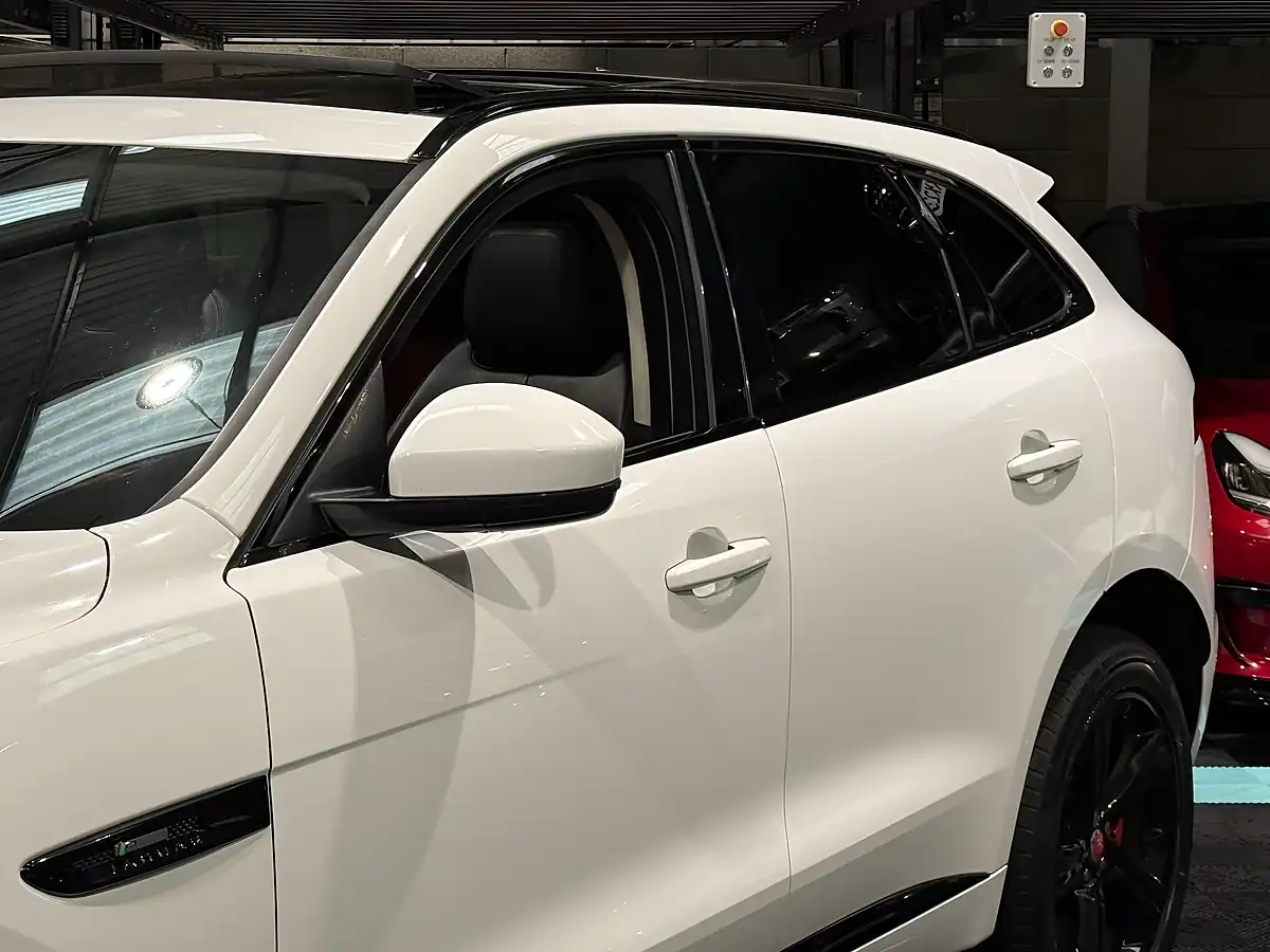 Used 2018 Jaguar F-Pace R-Sport White - Interior and Exterior details 10