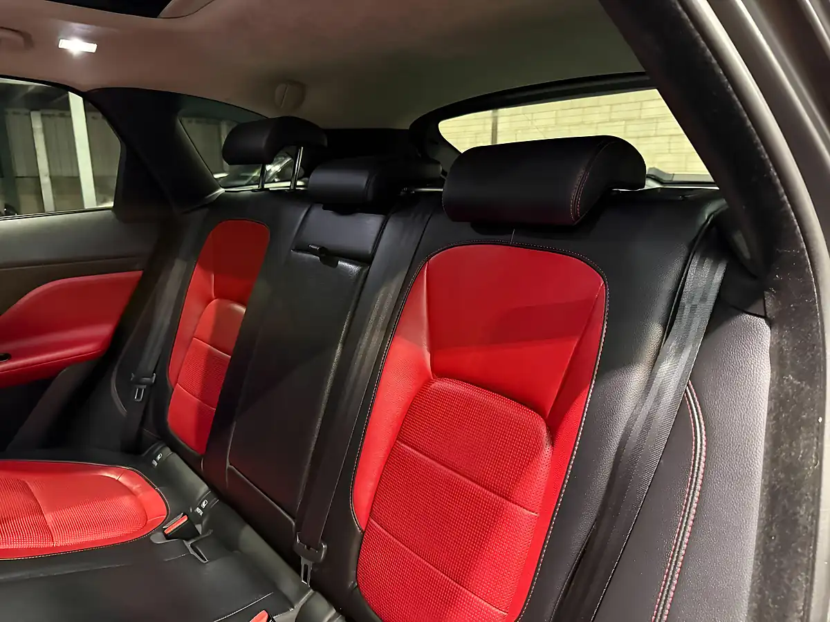 Used 2018 Jaguar F-Pace R-Sport White - Interior and Exterior details 15