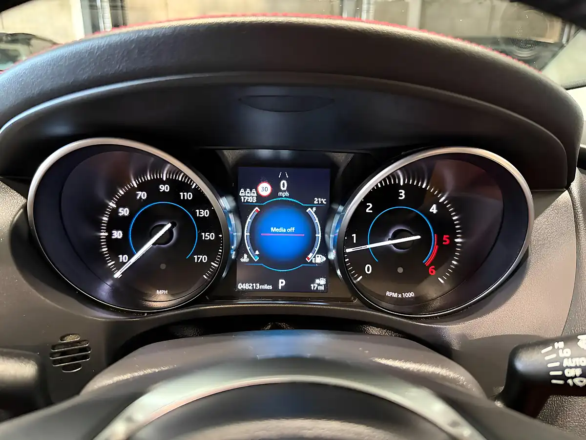 Used 2018 Jaguar F-Pace R-Sport White - Interior and Exterior details 17