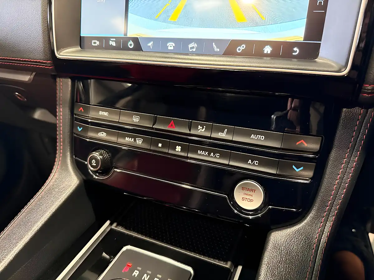 Used 2018 Jaguar F-Pace R-Sport White - Interior and Exterior details 19