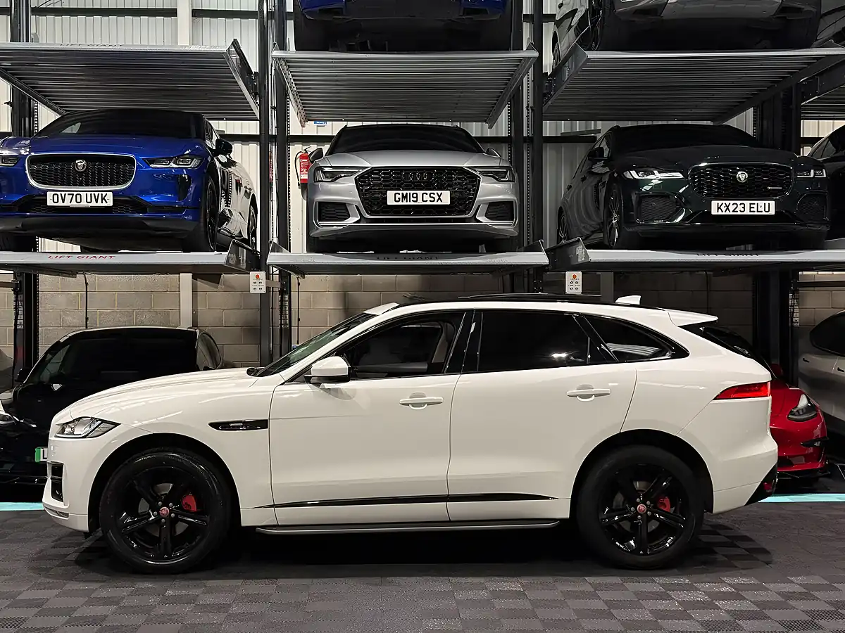 Used 2018 Jaguar F-Pace R-Sport White - Interior and Exterior details 6