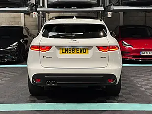 Used 2018 Jaguar F-Pace R-Sport White - Interior and Exterior details 8