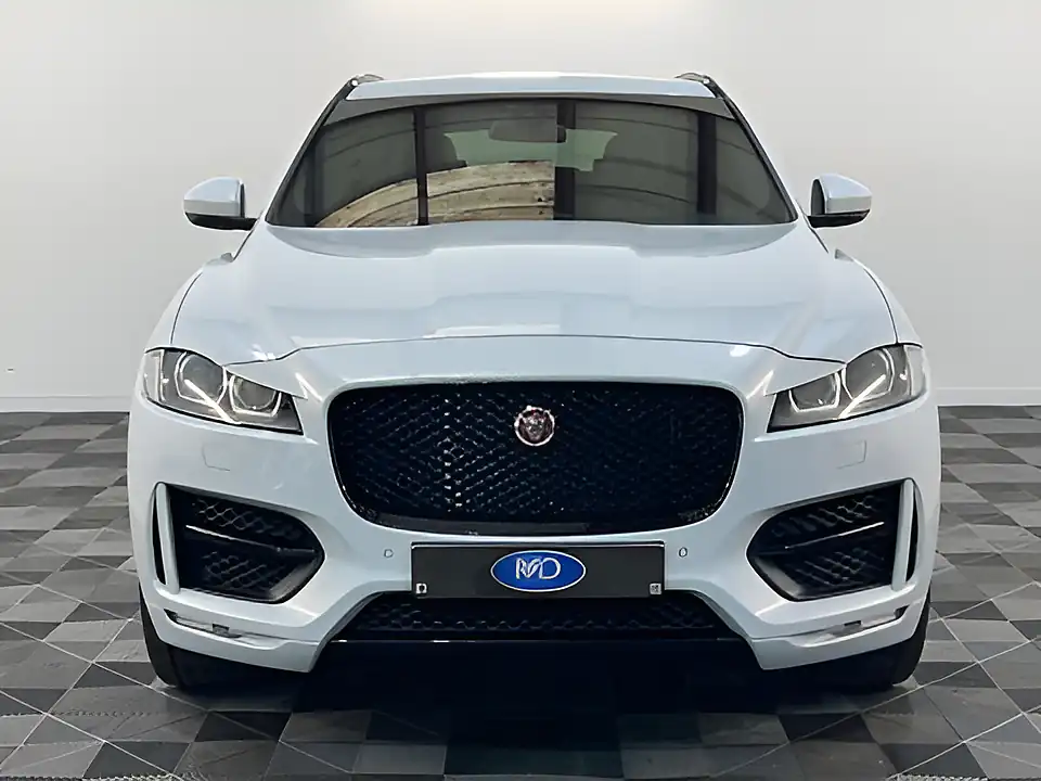 Used 2018 Jaguar F-Pace R-Sport Yulong White - Interior and Exterior details 10