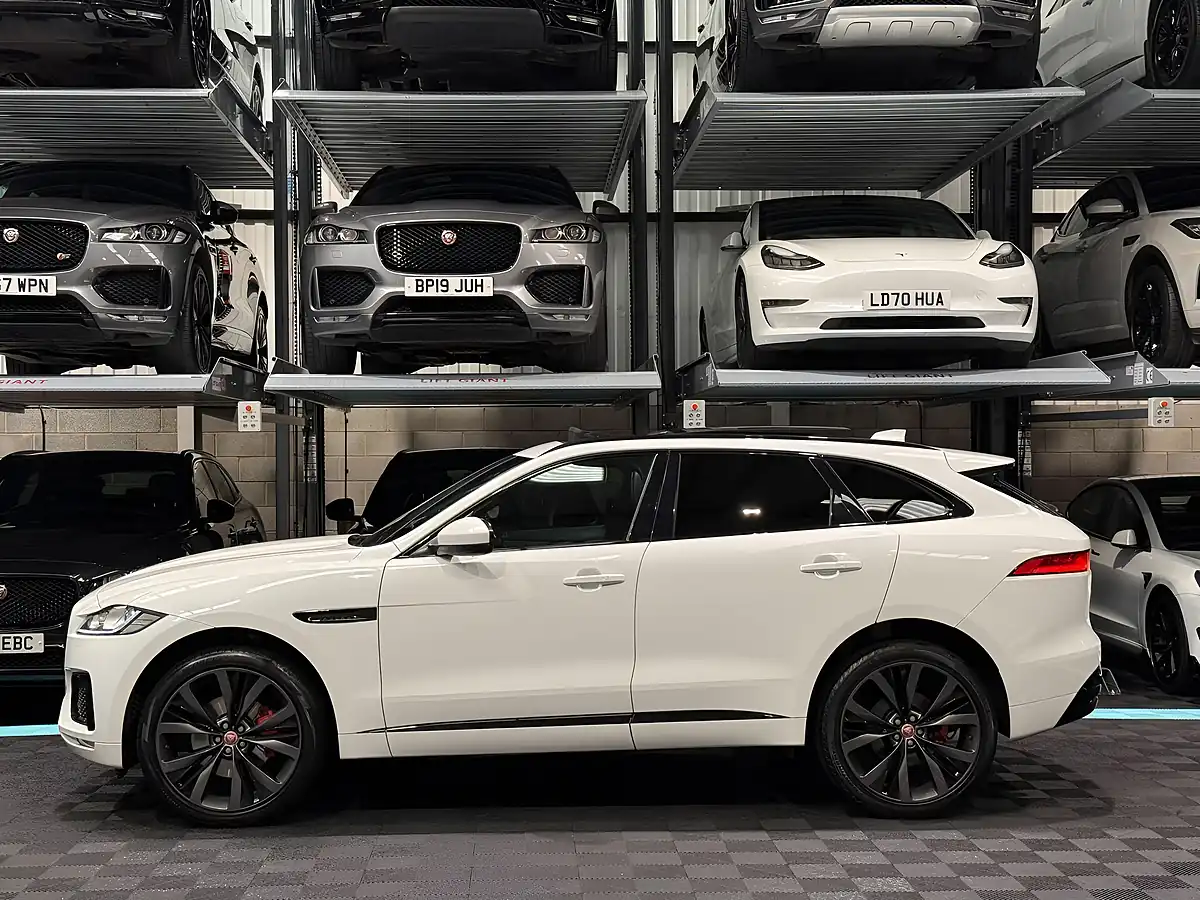 Used 2018 Jaguar F-Pace S White - Interior and Exterior details 6