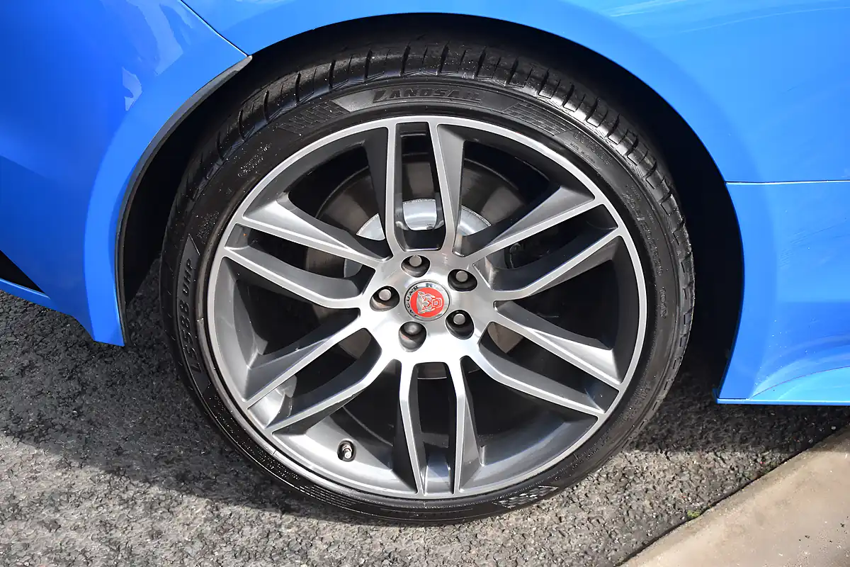 Used 2018 Jaguar F-Type R-Dynamic Ultra Blue - Interior and Exterior details 18