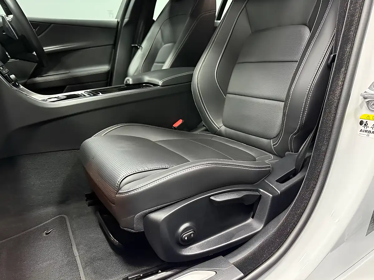 Used 2018 Jaguar Xe R-Sport White - Interior and Exterior details 17