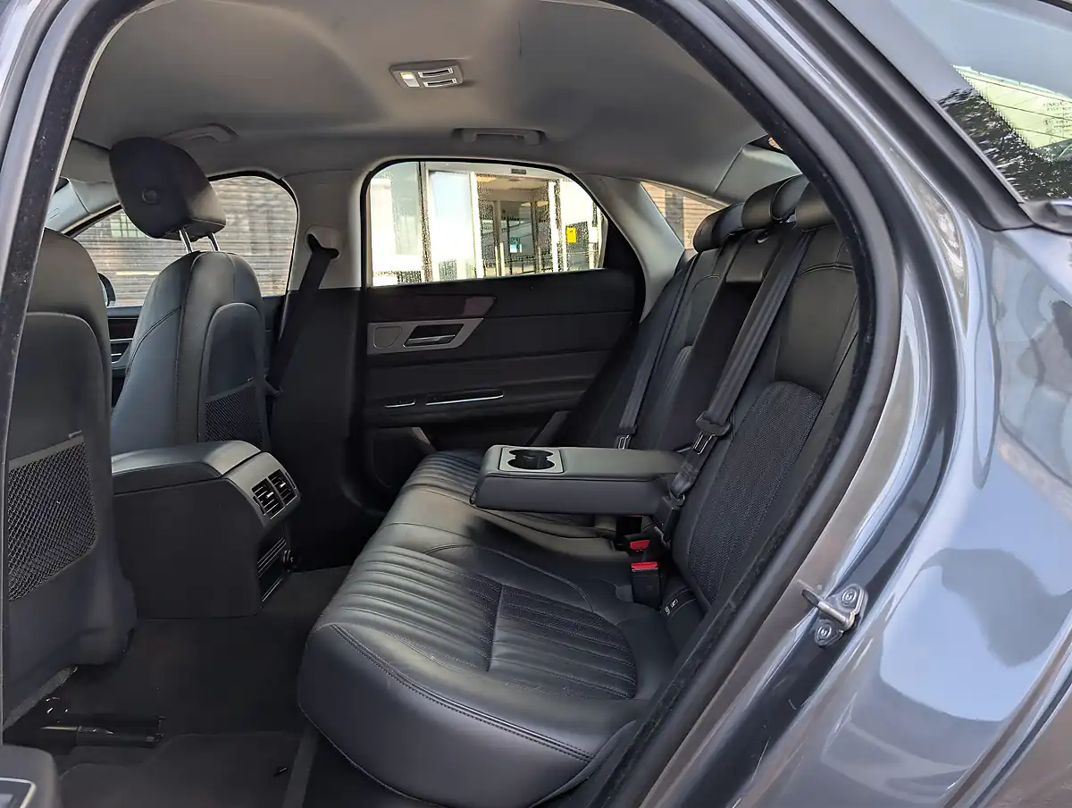 Used 2018 Jaguar Xf Portfolio - Interior and Exterior details 15