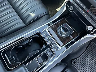 Used 2018 Jaguar Xf Portfolio Sportbrake Corris Grey Met - Interior and Exterior details 8